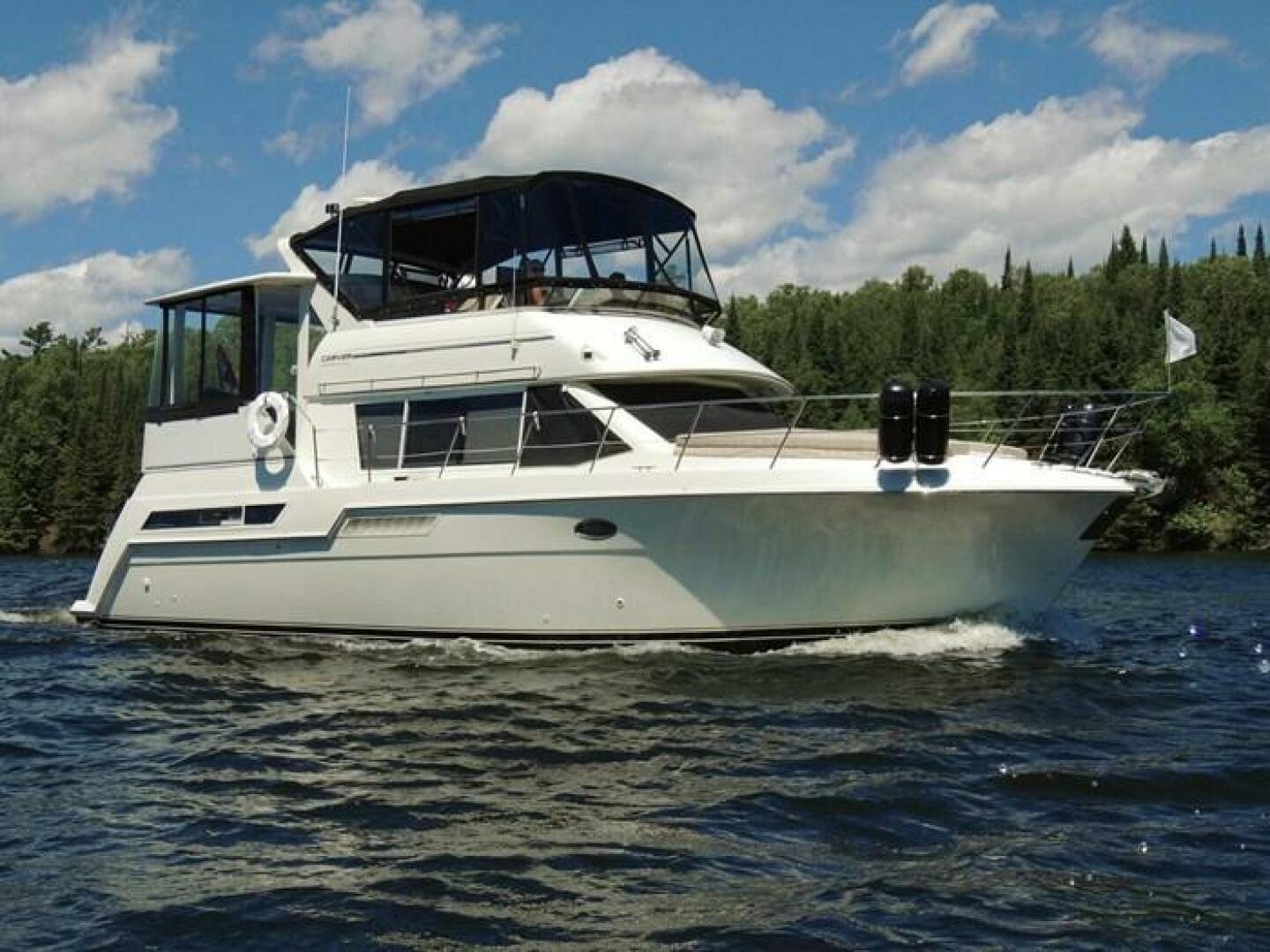 1998 Carver 405 Aft Cabin