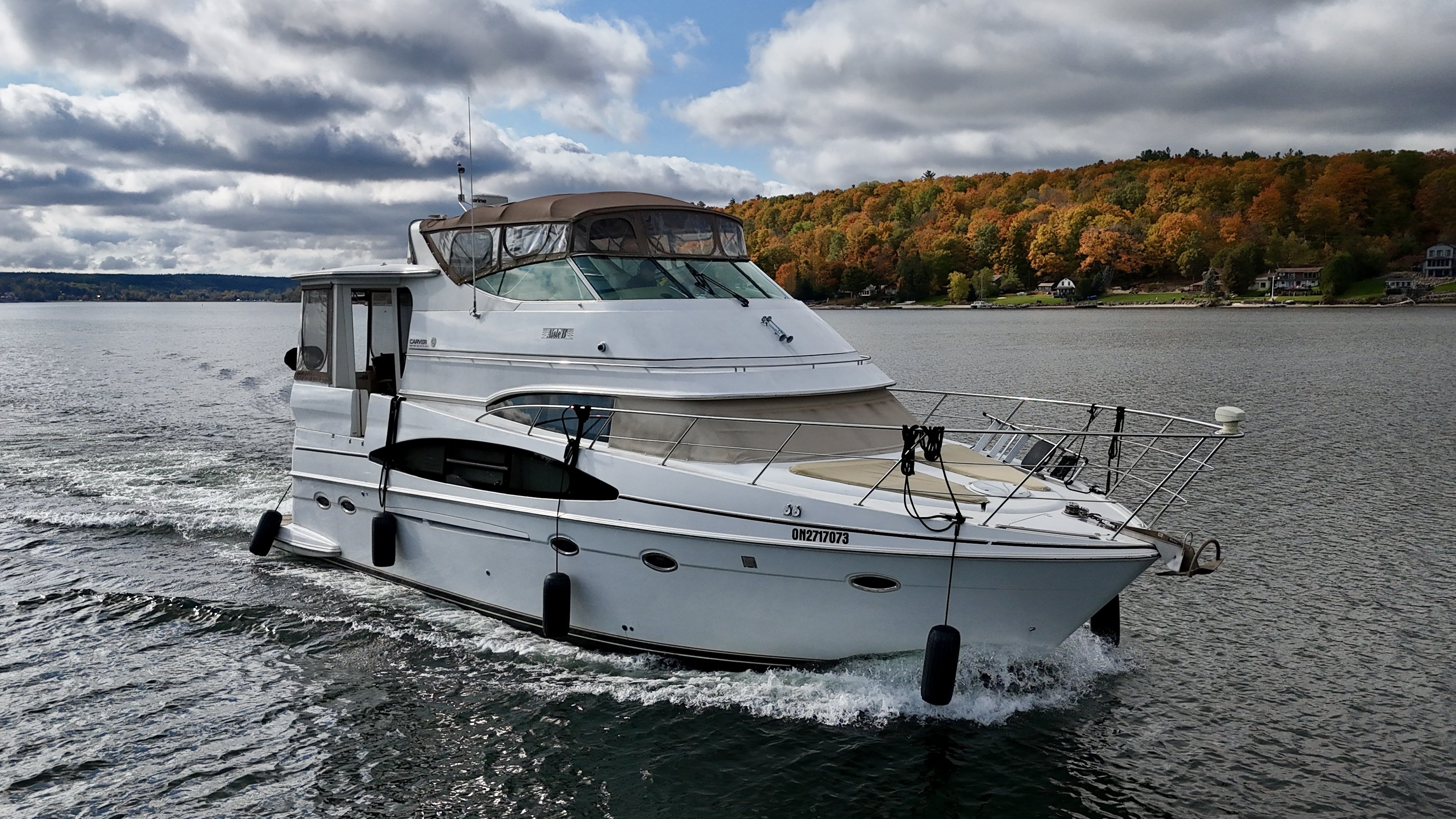 2002 Carver 466 Motoryacht