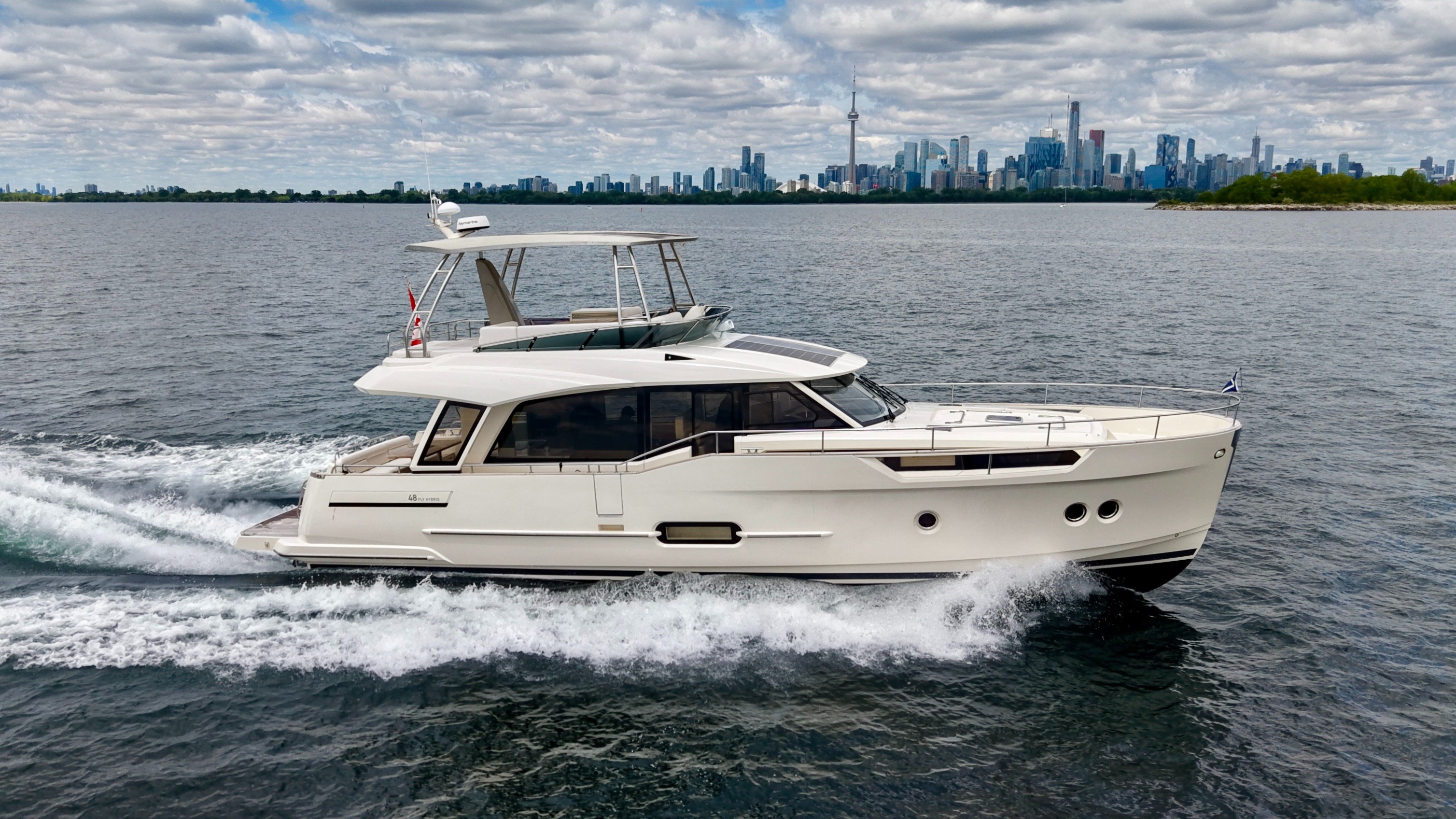 2019 Greenline 48 Fly Hybrid