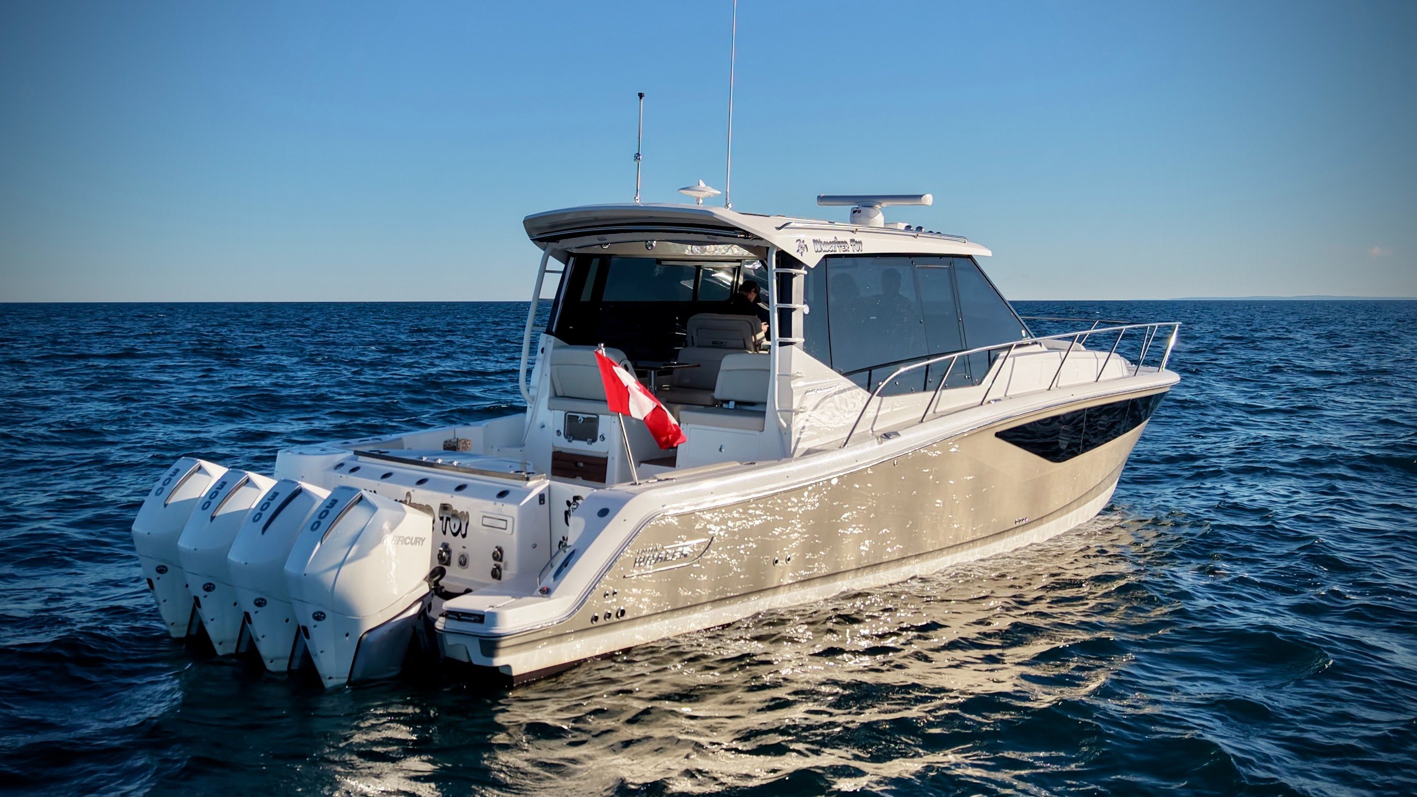 2021 Boston Whaler 405 Conquest